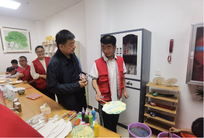 来：济莱特校、莱芜宏博康养中心校企融合展新篇AG真人登录入口校企携手展成果匠心巧手绘未(图4)